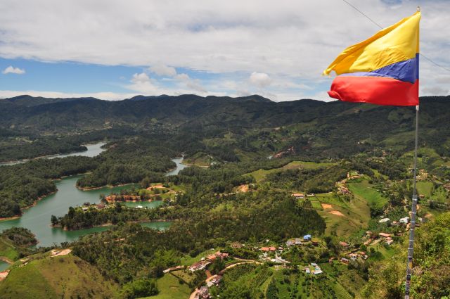 Cultura Colombiana Y Casinos: La Influencia De Los Establecimientos De Juego En Las Comunidades Locales