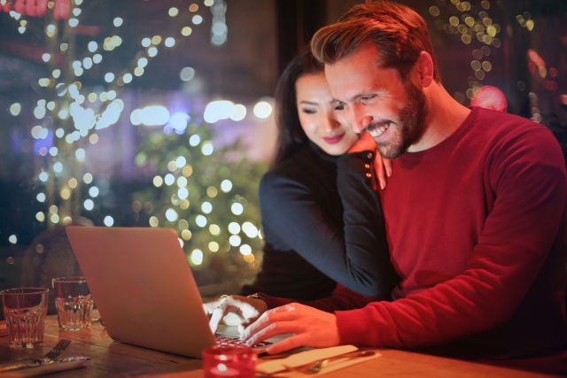 ¿Por Qué Las Reservas De Restaurantes Online Triunfan Sobre Las Reservas Telefónicas?