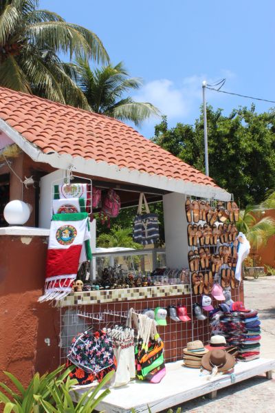 Ve de Compras al Centro de Isla Mujeres